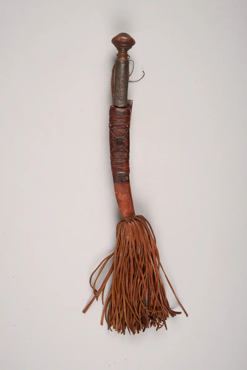 Messer mit Scheide