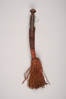 Messer mit Scheide
