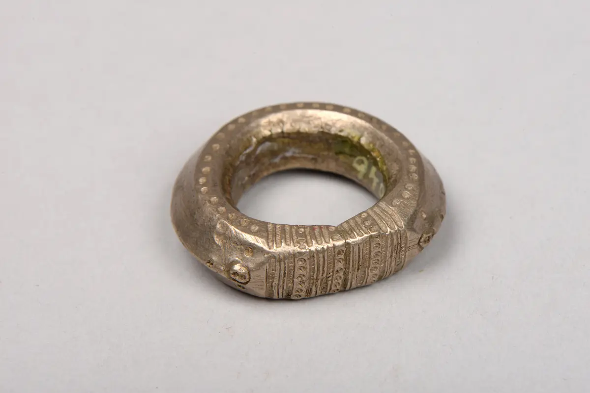 Fingerring
