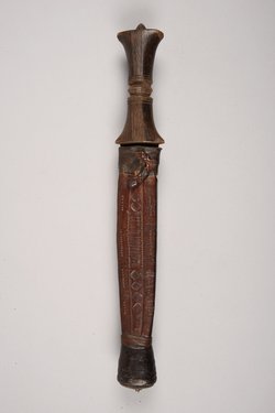 Messer mit Scheide
