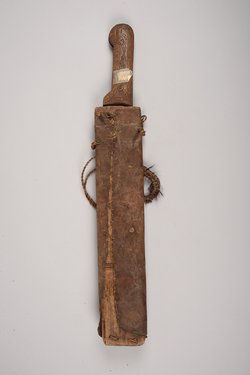 Messer mit Scheide