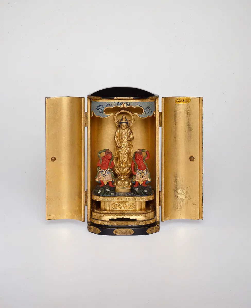 Hausaltar mit kannon bosatsu und den Torwächtern niō
