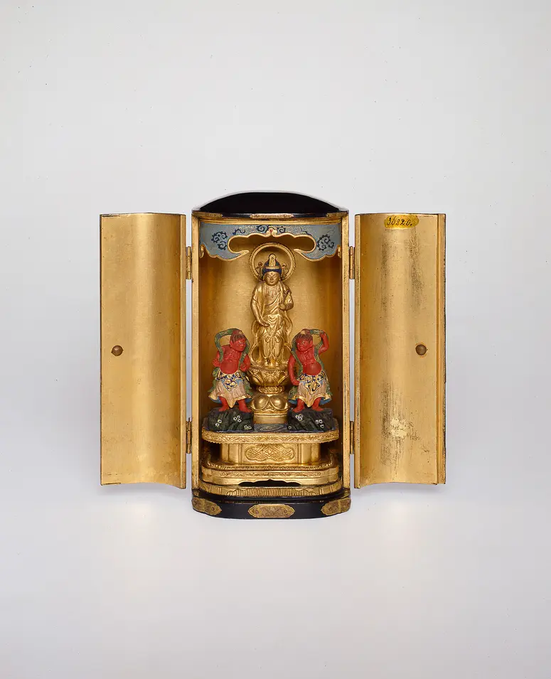 Hausaltar mit kannon bosatsu und den Torwächtern niō