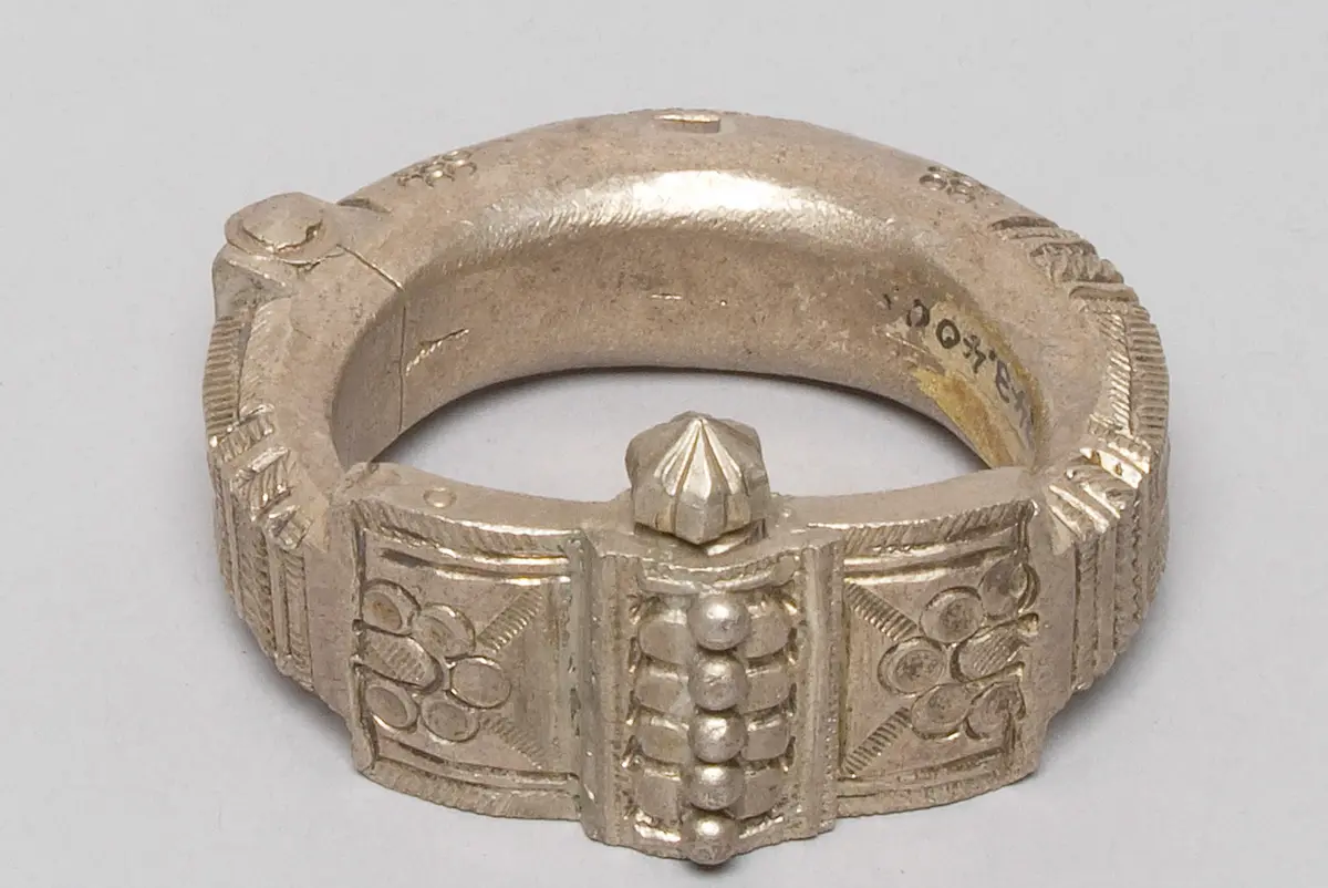 Armschmuck