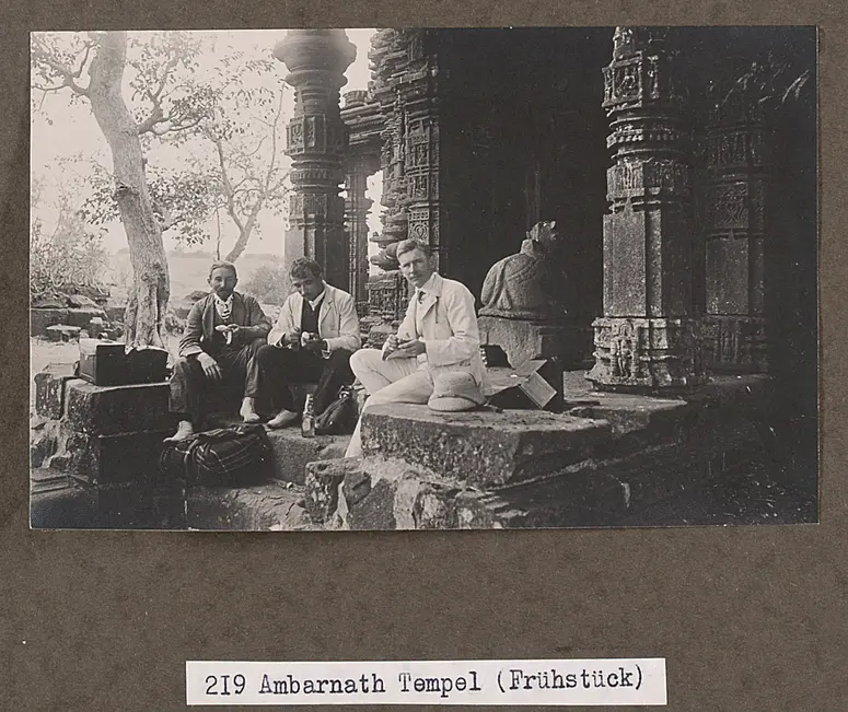219 Ambreshwar Shiva Tempel (Frühstück)