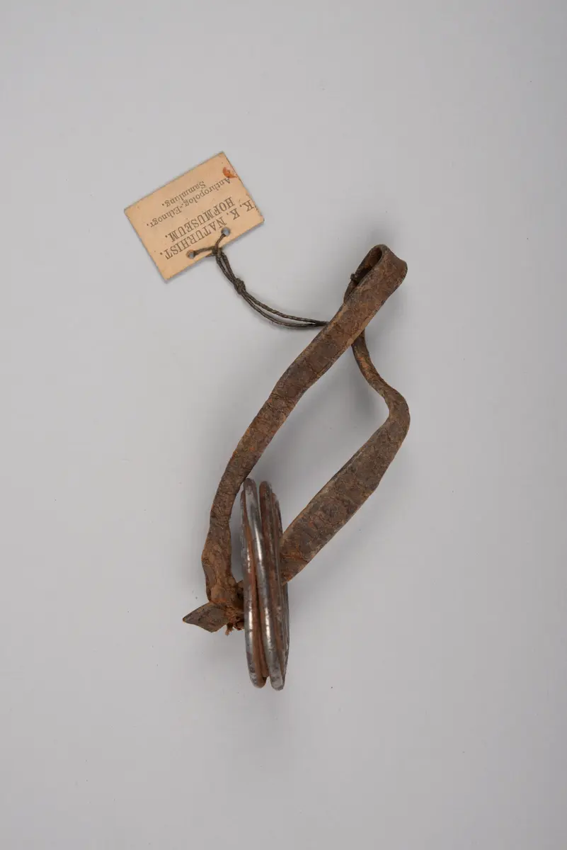 Ohrschmuck für Frauen (Fragment)