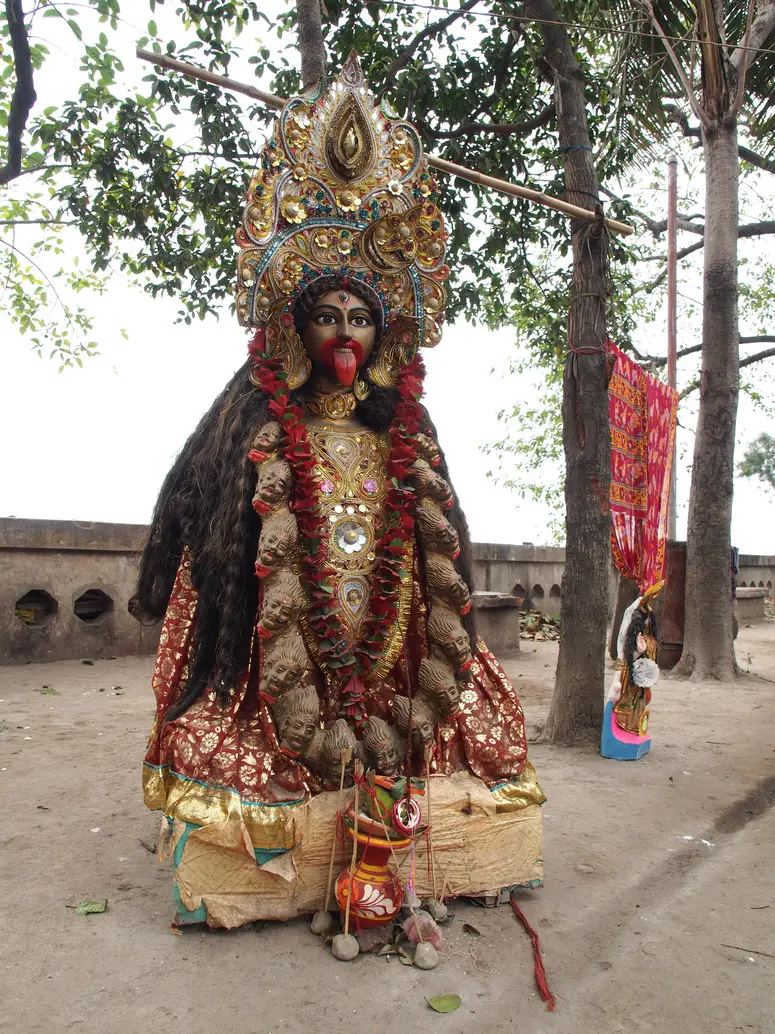 Tonstatue Kali