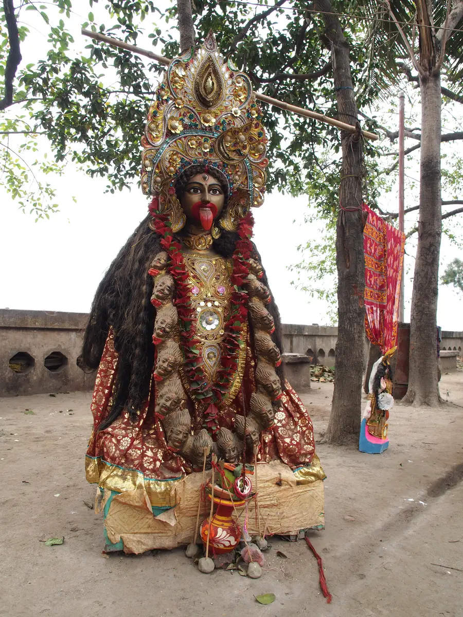 Tonstatue Kali