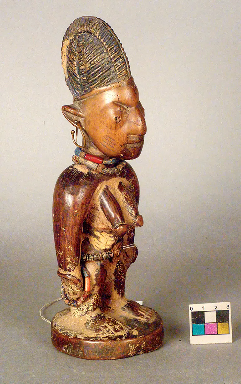 Weibliche Ibeji Zwillingsfigur