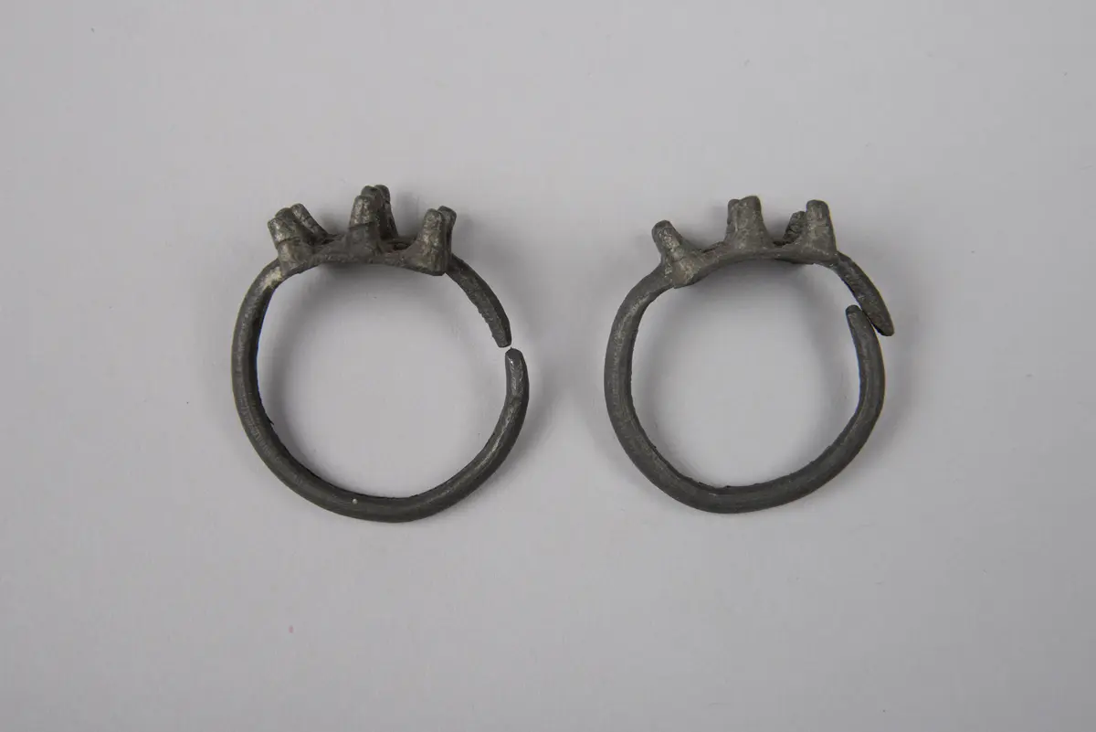 Paar Ohrschmuck