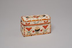 Quilled box