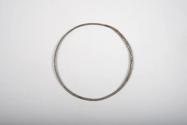 Armbänder und Fussringe