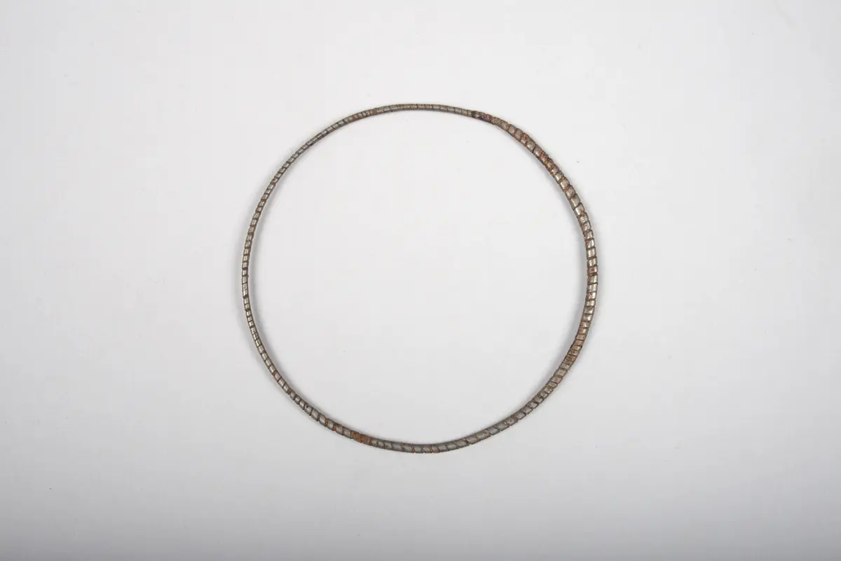 Armbänder und Fussringe