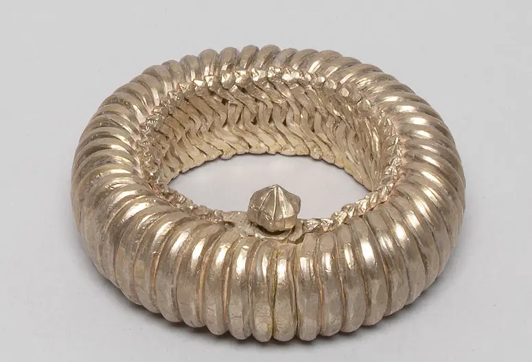 Beinschmuck