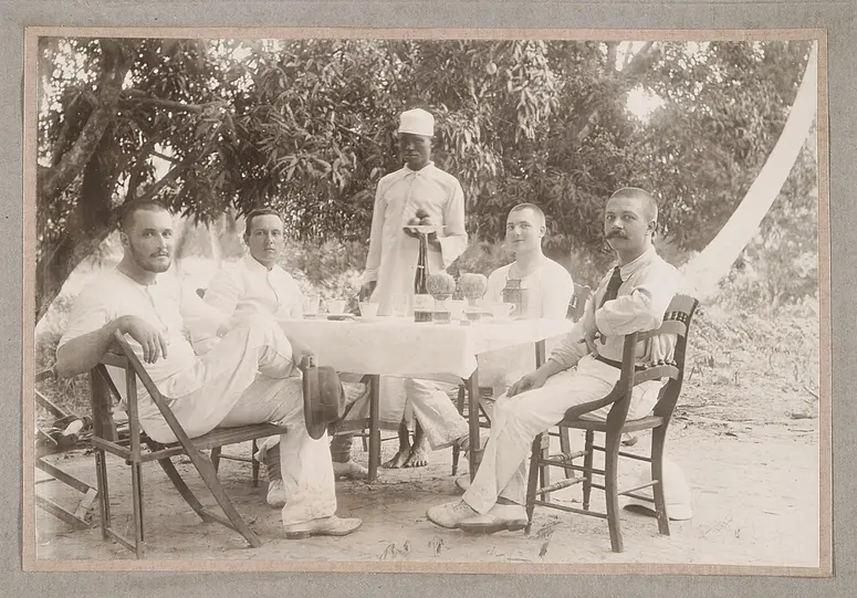 Oskar Baumann, Referendar Heine, Makoa Kivunga, Korn jun., Korn sen.; New Years Day 1896