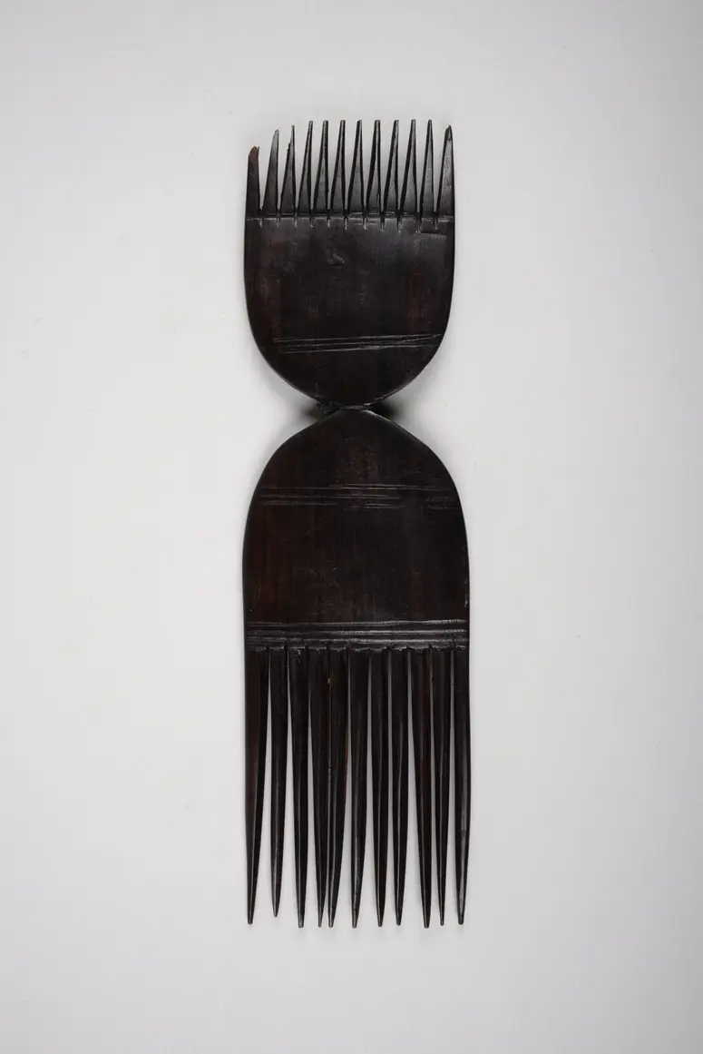 Comb