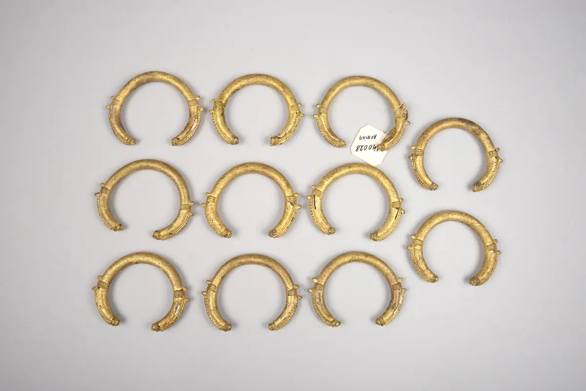 Armbänder