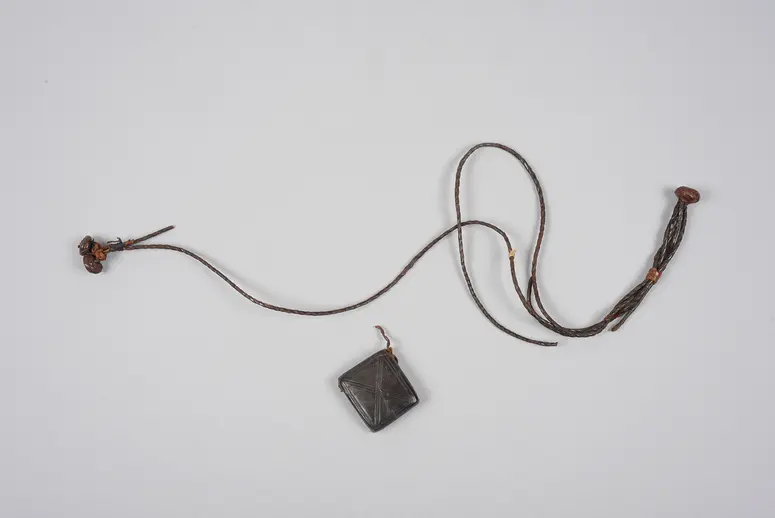 Halskette (Amulett)