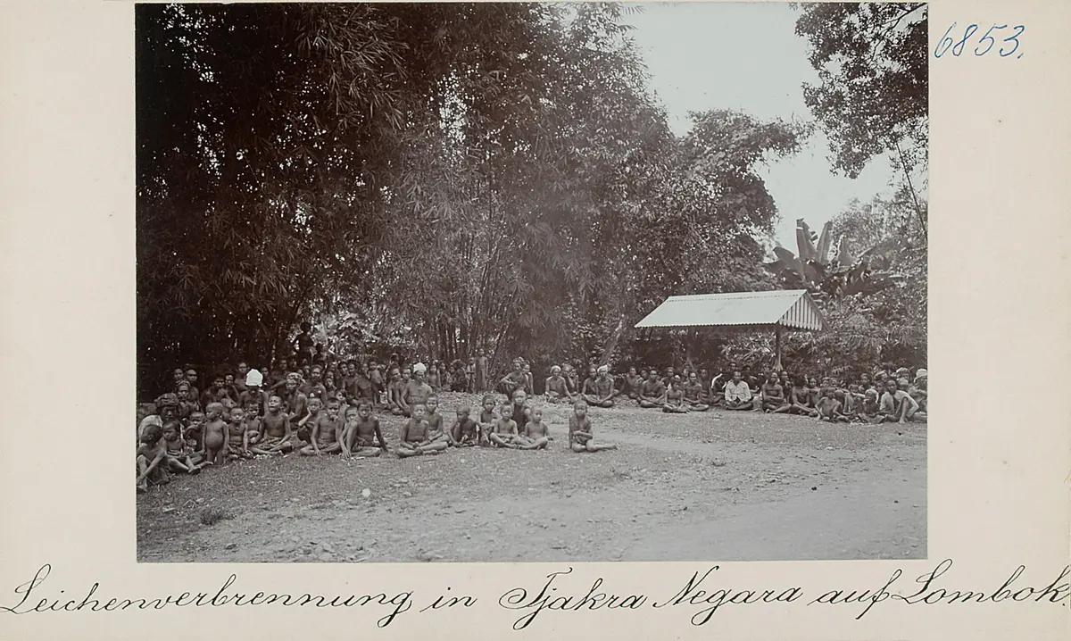 Leichenverbrennung in Tjakra Negara auf Lombok