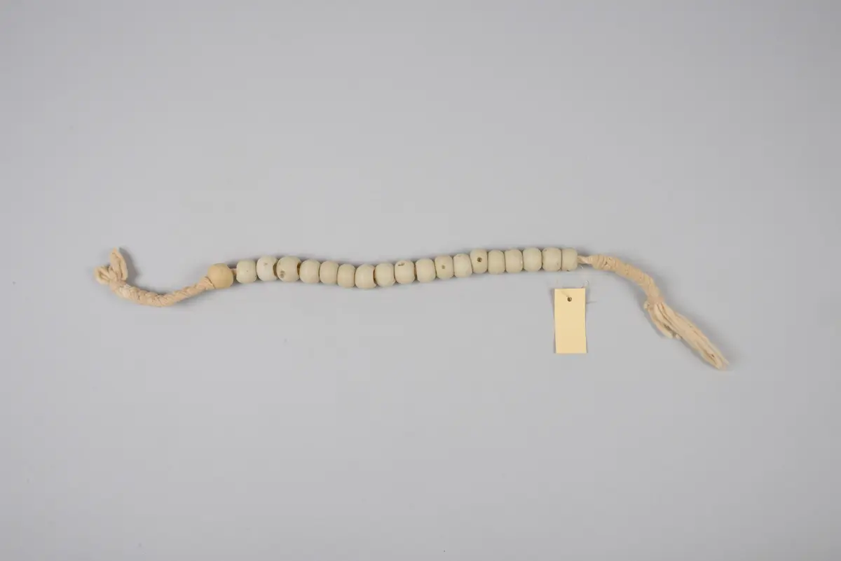 Currency: Glass beads