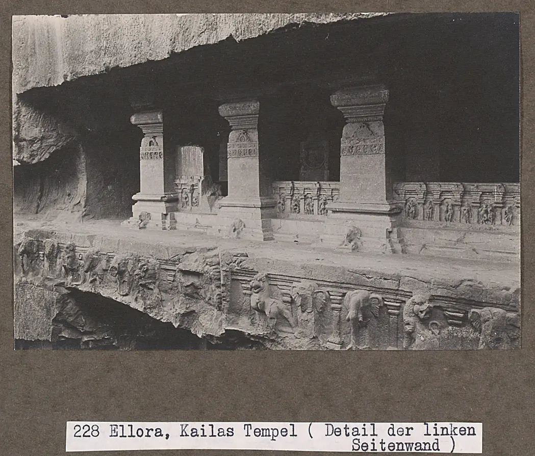 228 Ellora, Kailasa Tempel (Detail der linken Seitenwand)