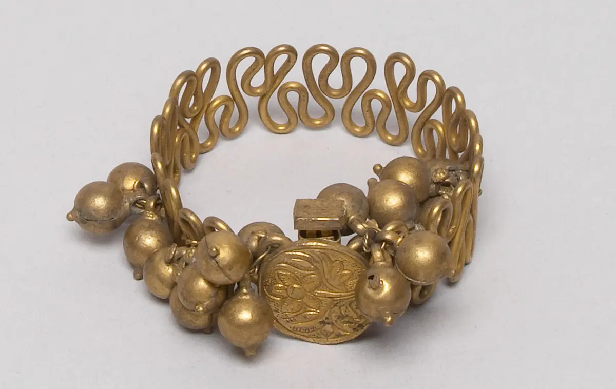 Armschmuck
