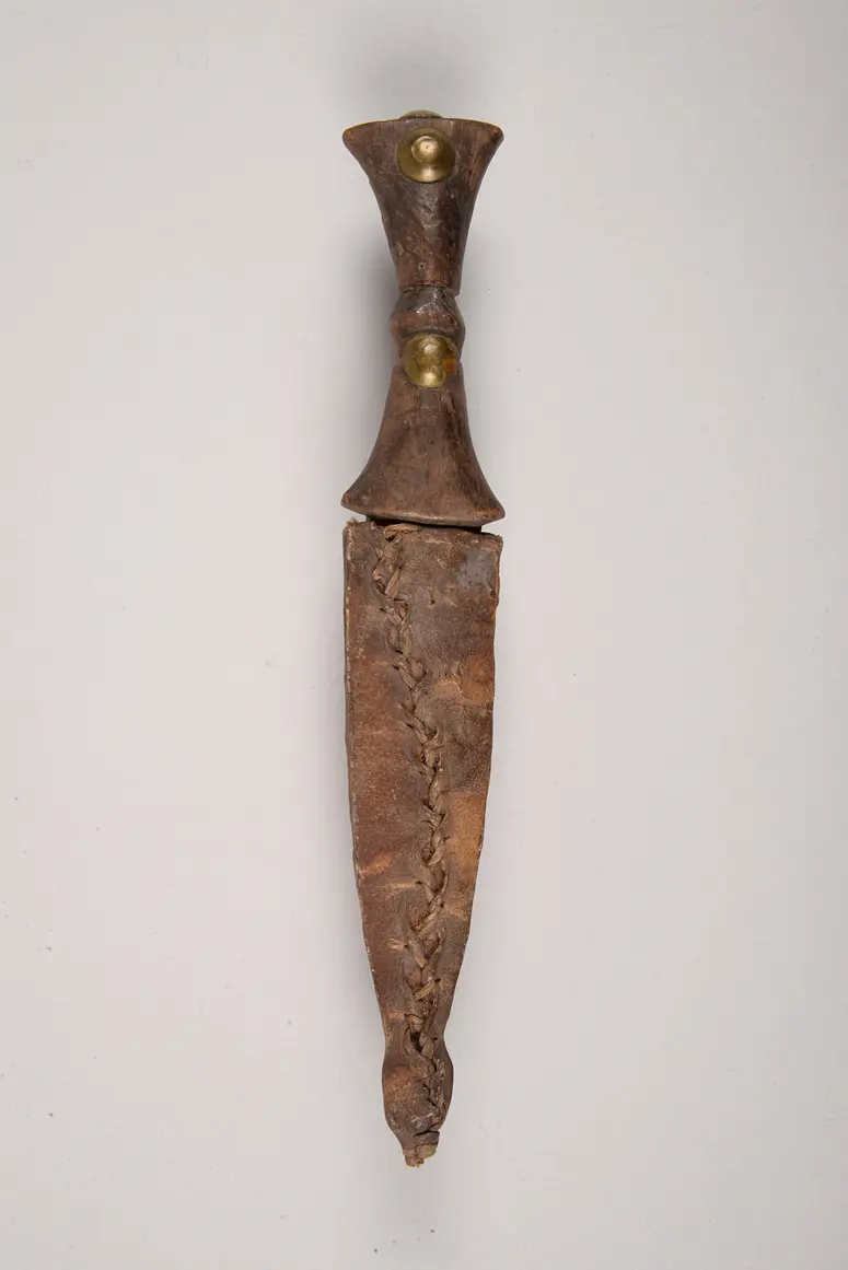 Messer mit Scheide