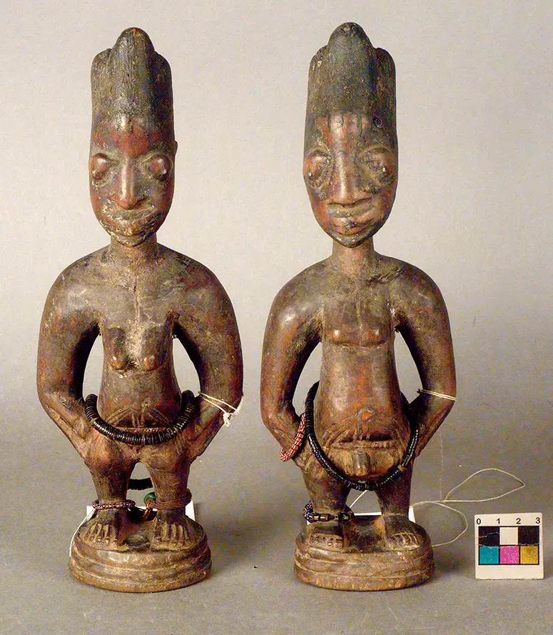 Männliche Ibeji Zwillingsfigur