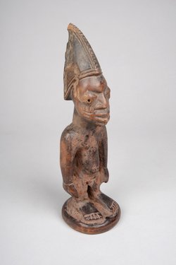 Männliche Ibeji Zwillingsfigur