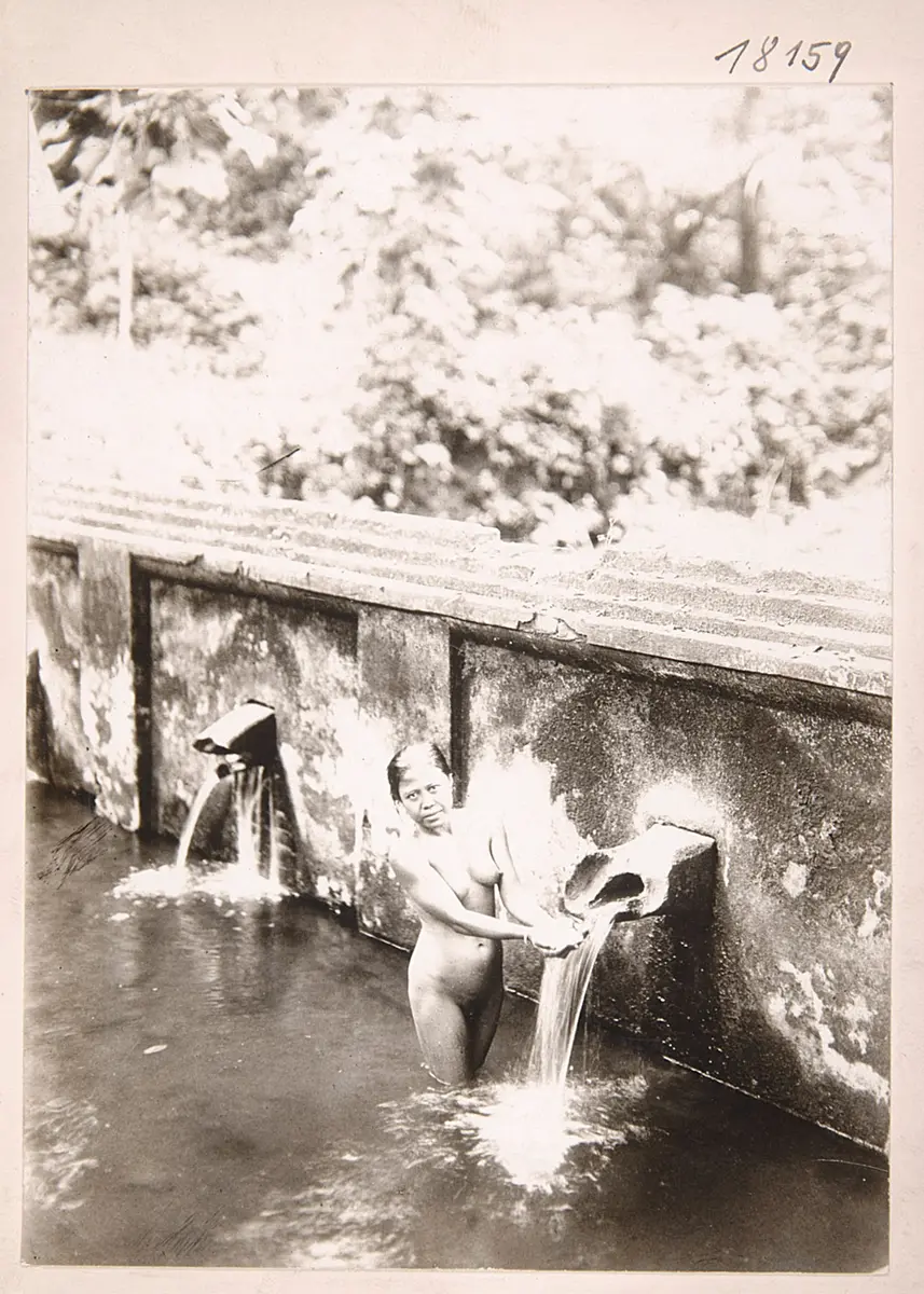 Bathing on Bali