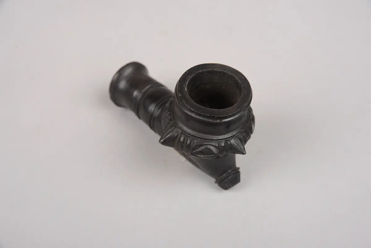 Tobacco Pipe Head