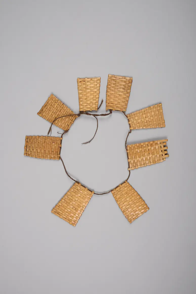 Halskette oder Stirnschmuck