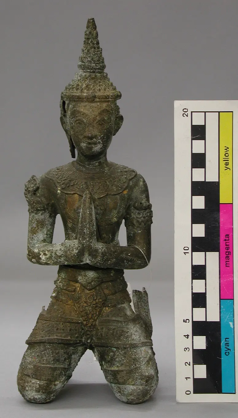 Bronzestatuette eines Königs