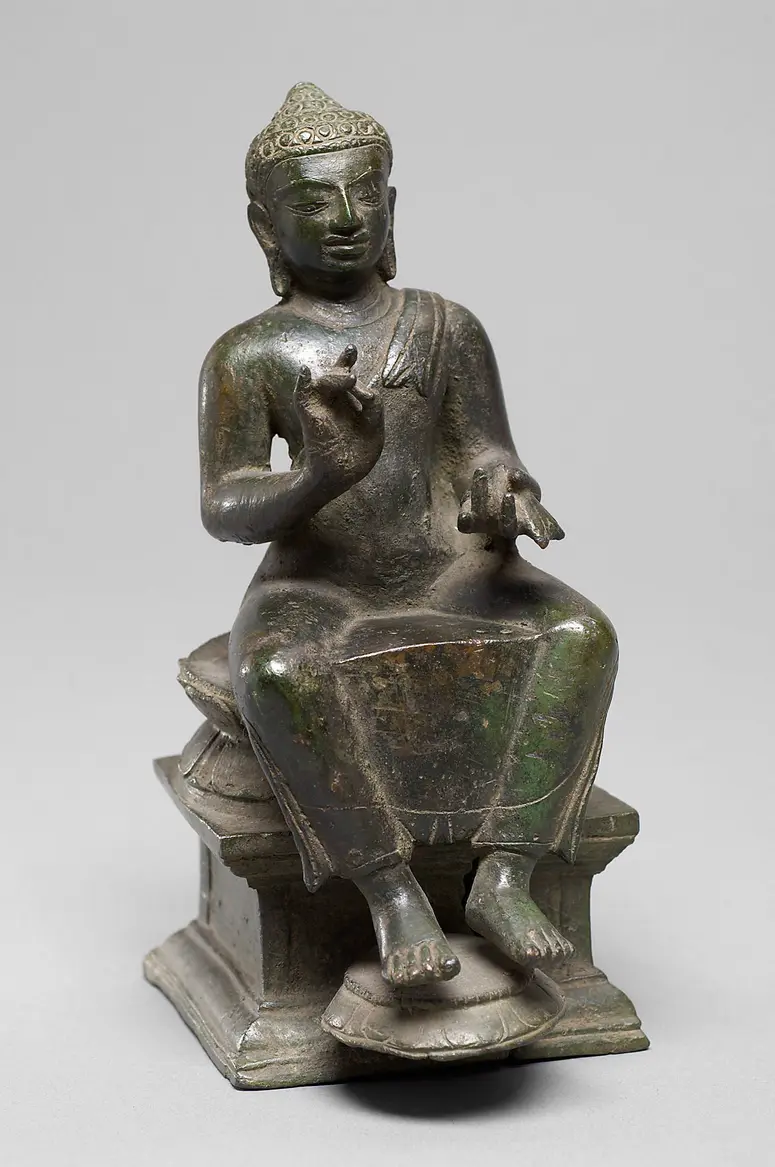 Buddha in bhadrāsana