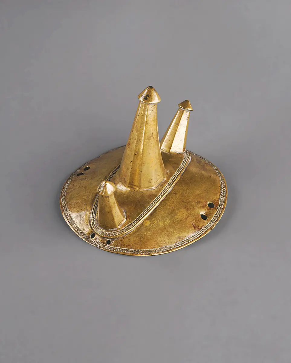 Phallic headdress