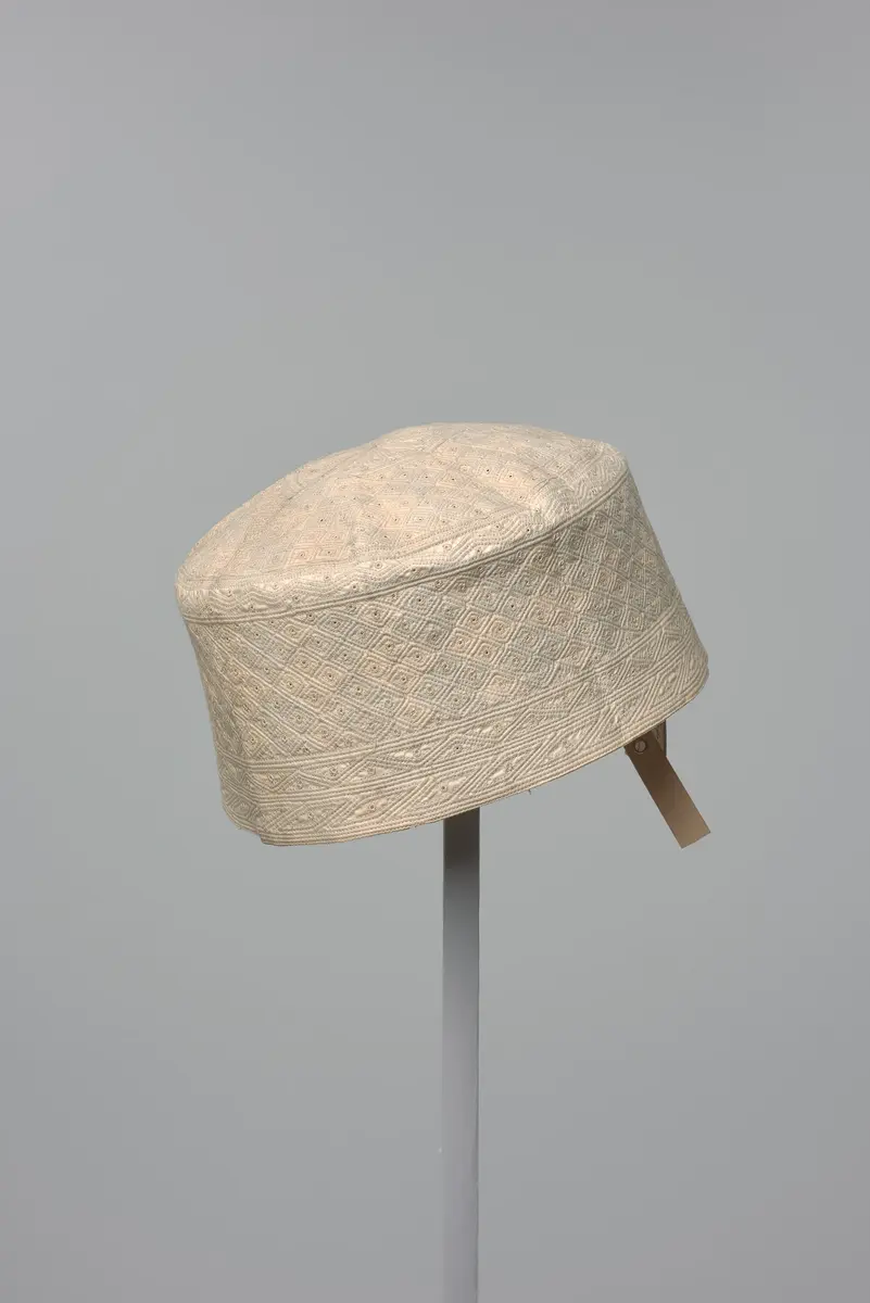 Kopfbedeckung
