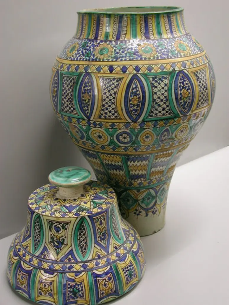 Deckelvase