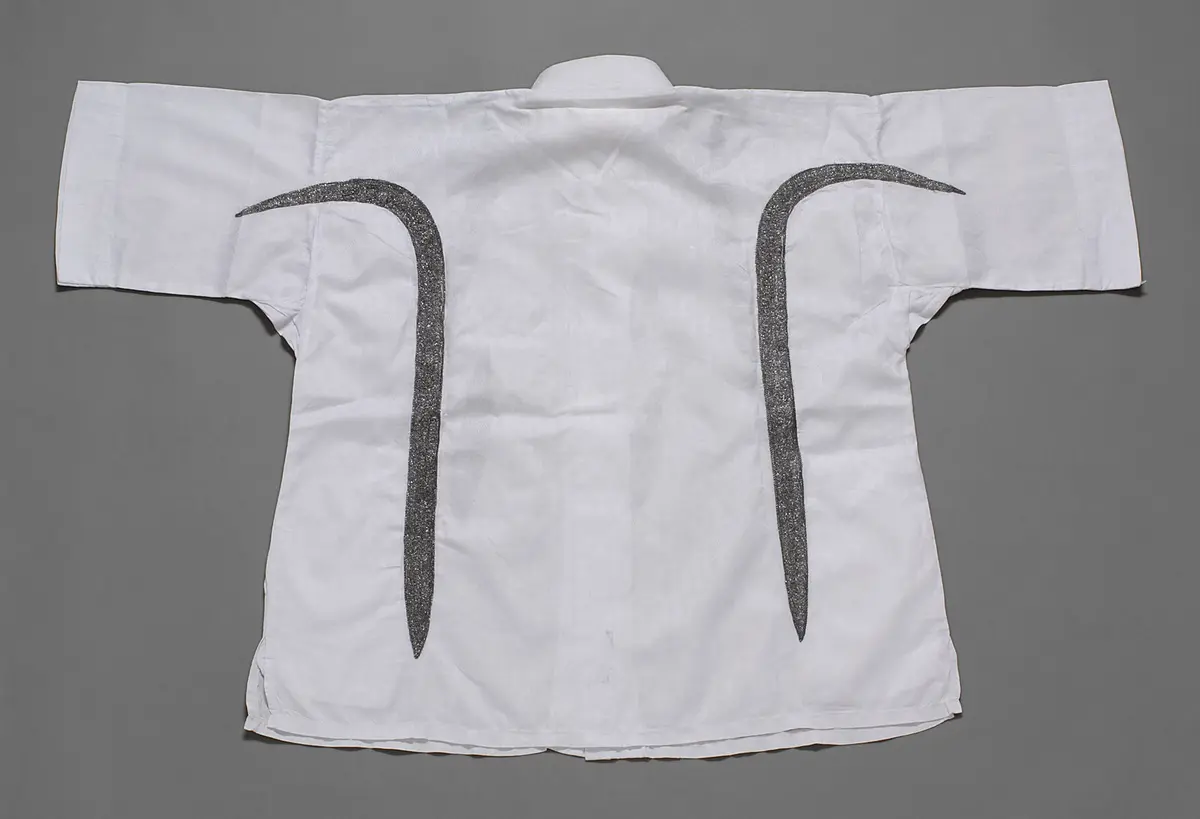 Shirt belonging to an Iwu Men's Dress