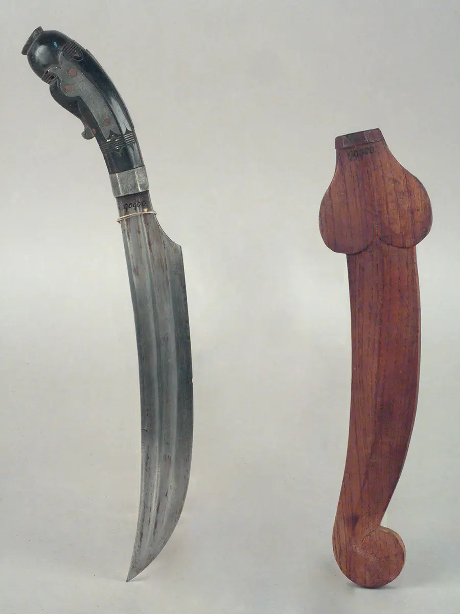 Messer mit Scheide