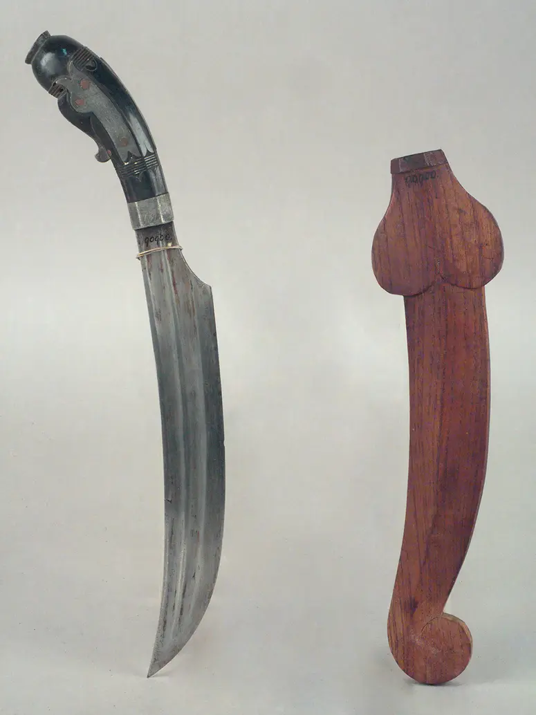 Messer mit Scheide