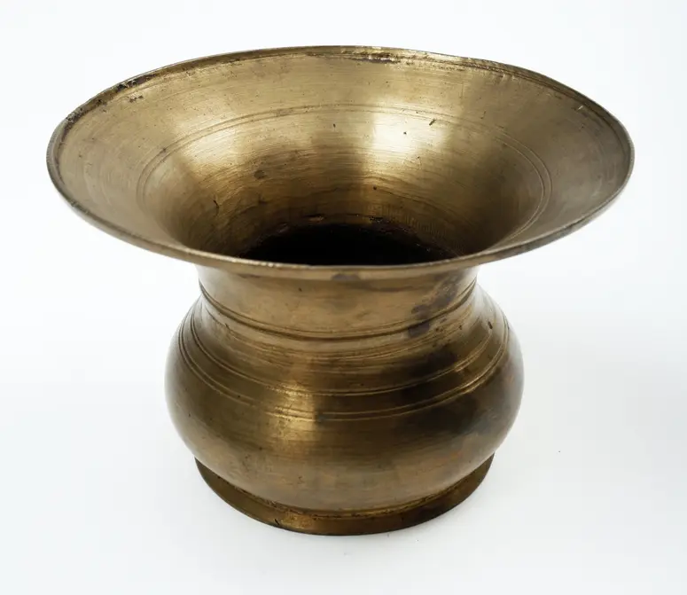 Spitoon