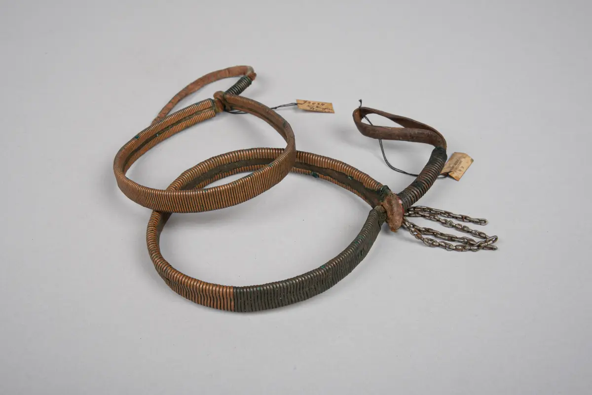 Paar Wadenschmuck