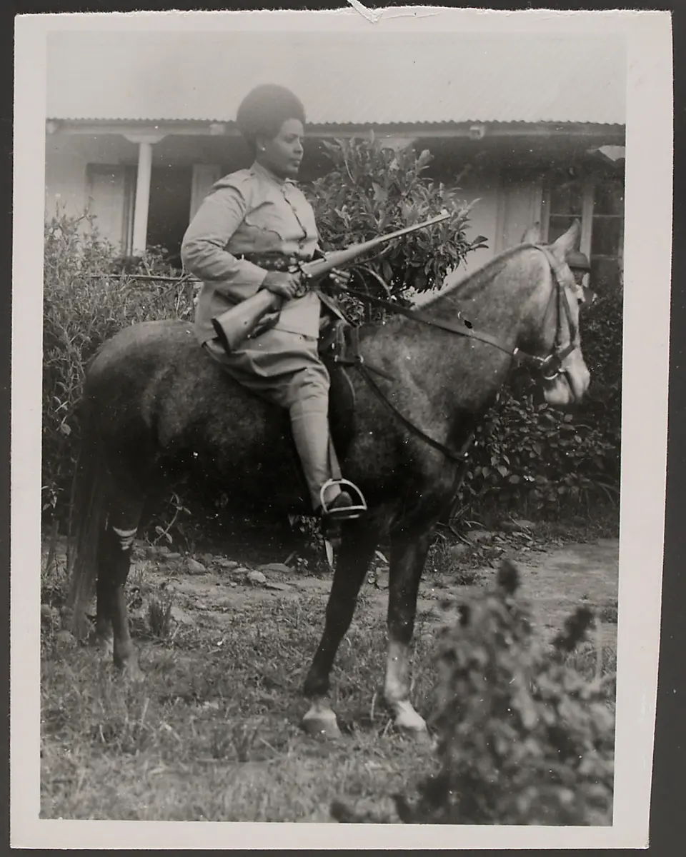 Empress Menen on the front line