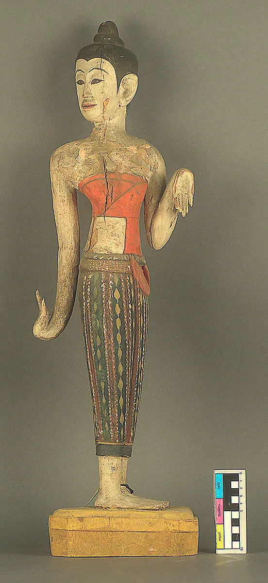 Holzfigur Tänzerin