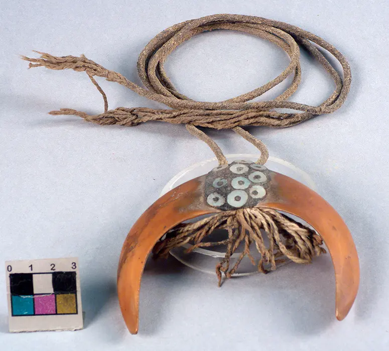 Forehead or breast ornament