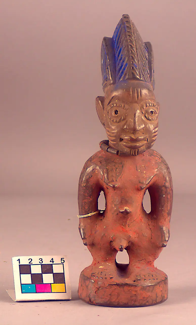 Männliche Ibeji Zwillingsfigur