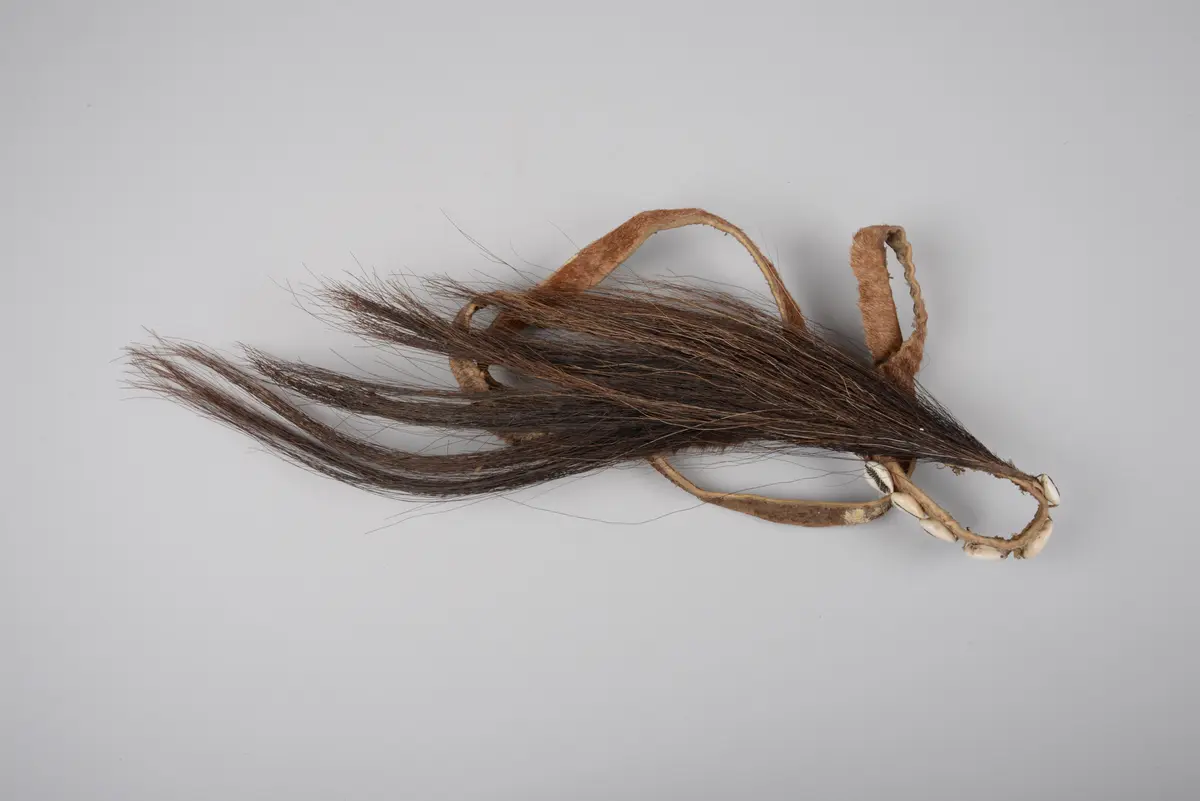 Rückenschmuck