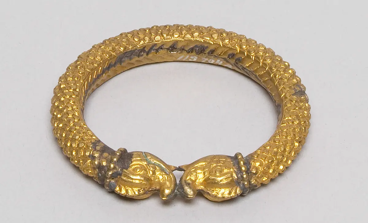 Armschmuck