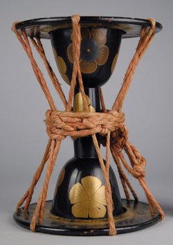 Small hourglass drum