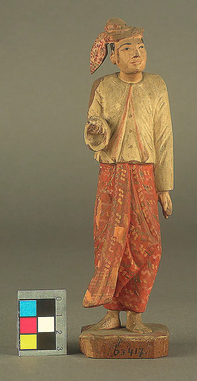 Holzfigur: Birmane